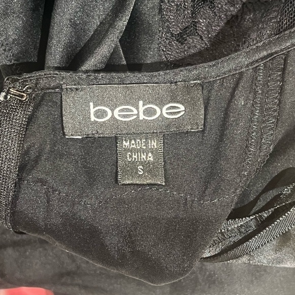 WOW! 🤩 Bebe Black Silk Lace High-Neck Blouse * Top Sz Small - Picture 8 of 9